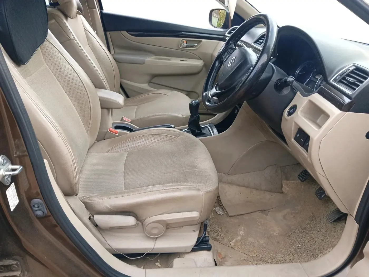 2016 Maruti Ciaz ZDI SHVS, Diesel, Manual, 1,95,713 km, interior