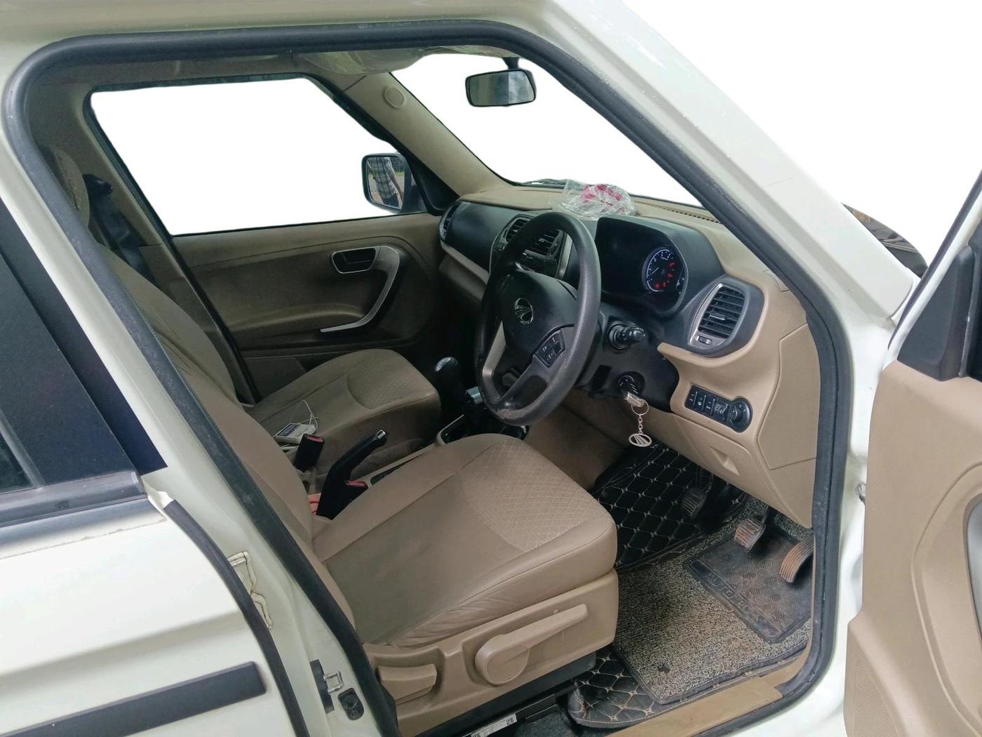 2021 Mahindra BOLERO NEO N10 R, Diesel, Manual, 61,951 km, interior