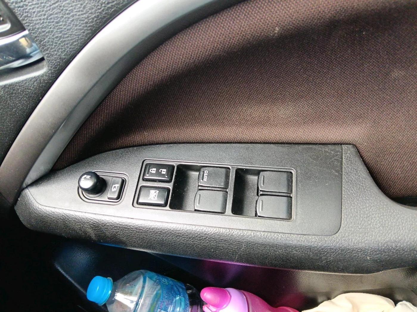 2022 Maruti BREZZA ZXI SMART HYBRID , Petrol, Manual, 60,857 km, interior