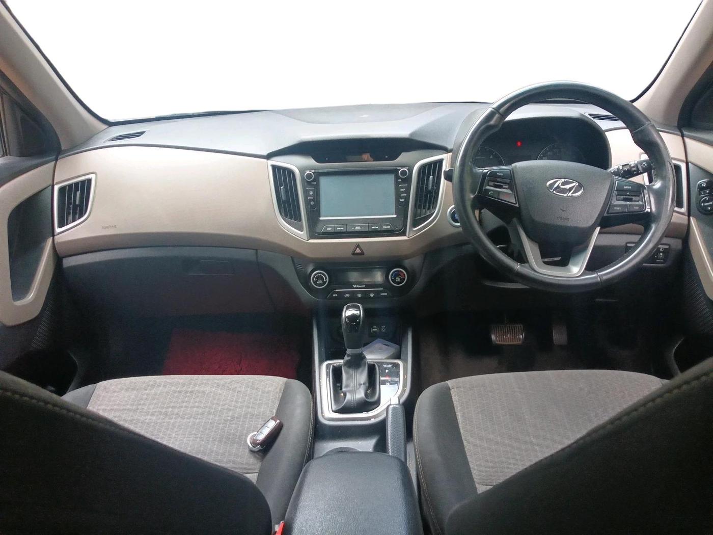 2017 Hyundai Creta SX PLUS AT 1.6 DIESEL, Diesel, Automatic, 1,39,274 km, interior