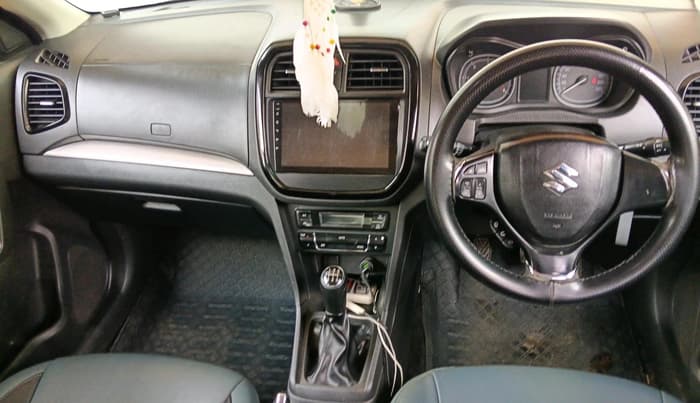 2016 Maruti Vitara Brezza ZDI, Diesel, Manual, 1,48,599 km, interior