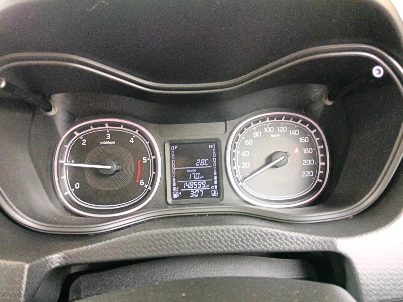 2016 Maruti Vitara Brezza ZDI, Diesel, Manual, 1,48,599 km, interior