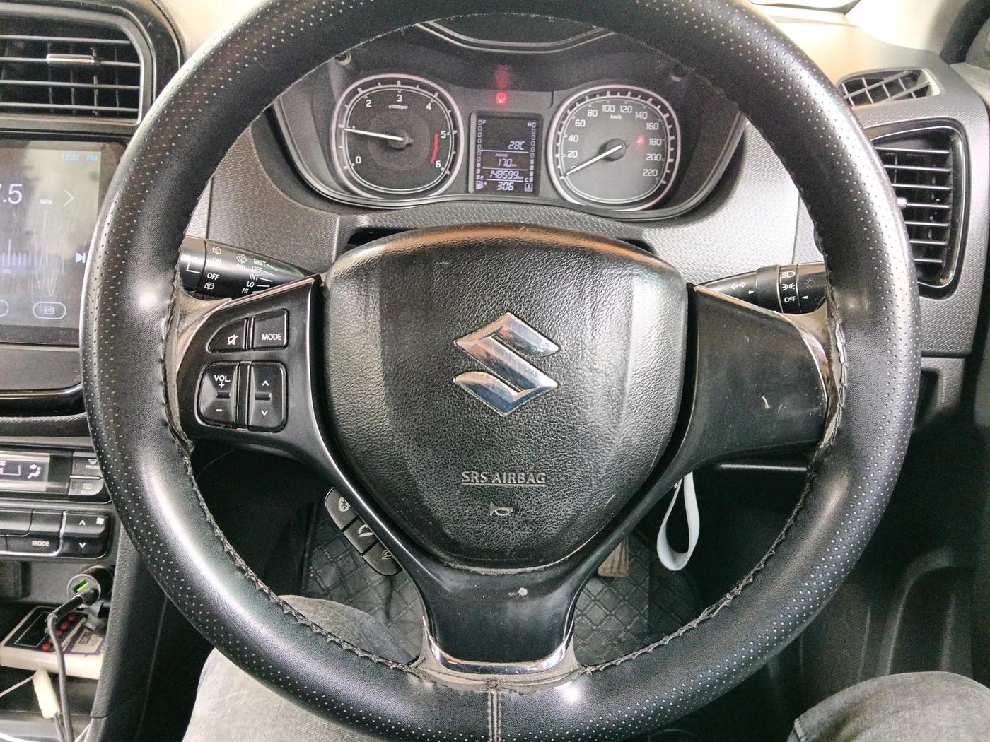 2016 Maruti Vitara Brezza ZDI, Diesel, Manual, 1,48,599 km, interior
