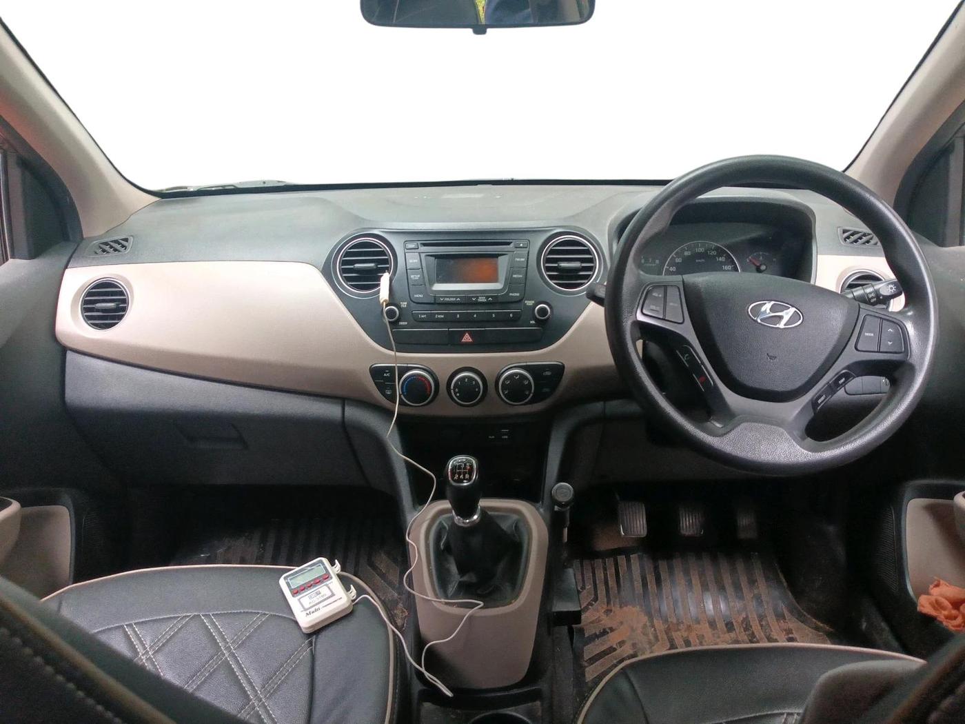 2016 Hyundai Grand i10 SPORTZ 1.2 KAPPA VTVT, Petrol, Manual, 70,026 km, interior
