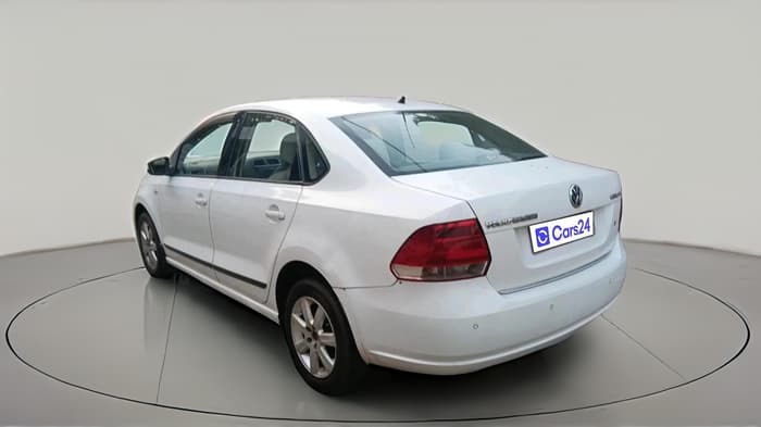 2012 Volkswagen Vento HIGHLINE DIESEL 1.6, Diesel, Manual, 2,69,106 km, exterior