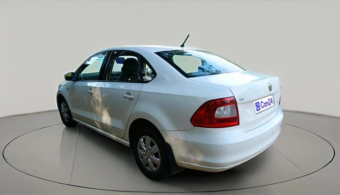 2012 Skoda Rapid AMBITION 1.6 TDI CR MT PLUS, Diesel, Manual, 2,63,855 km, exterior