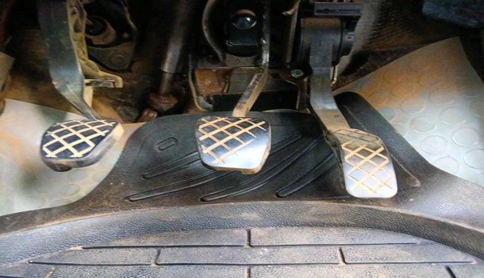 2012 Skoda Rapid AMBITION 1.6 TDI CR MT PLUS, Diesel, Manual, 2,63,855 km, interior