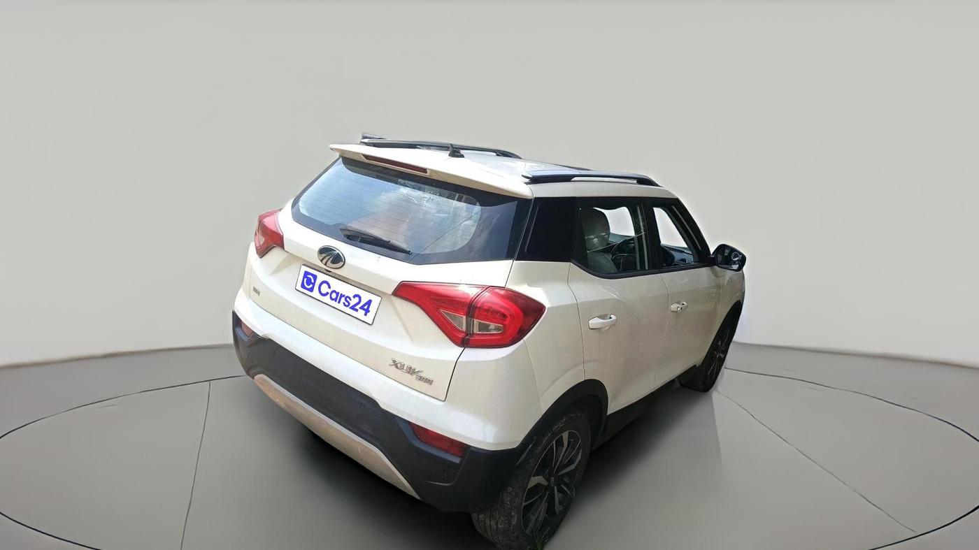 2019 Mahindra XUV300 W8 (O) 1.5 DIESEL, Diesel, Manual, 85,746 km, exterior