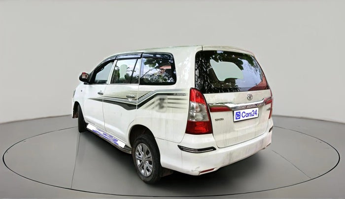 2015 Toyota Innova 2.5 GX 8 STR, Diesel, Manual, 2,02,332 km, exterior