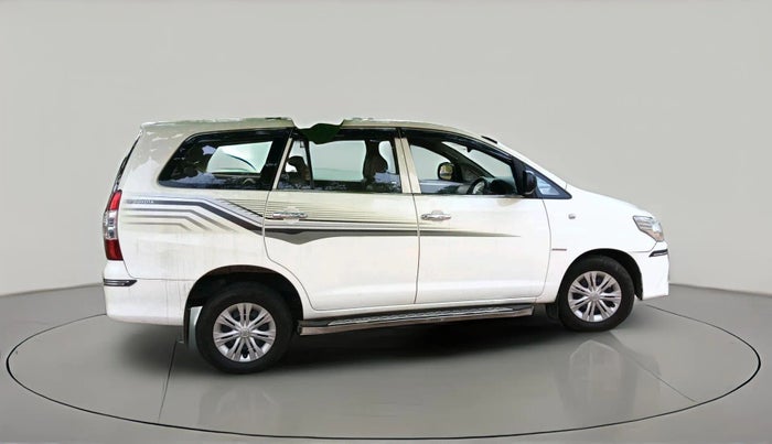 2015 Toyota Innova 2.5 GX 8 STR, Diesel, Manual, 2,02,332 km, exterior