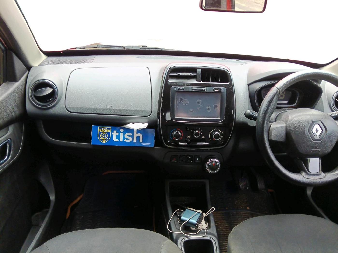 2018 Renault Kwid RXT 1.0 AMT (O), Petrol, Automatic, 1,67,527 km, interior