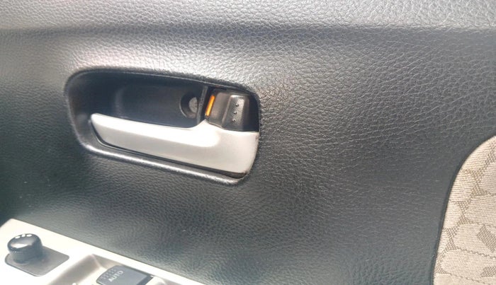 2016 Maruti Wagon R 1.0 VXI AMT, Petrol, Automatic, 76,654 km, interior