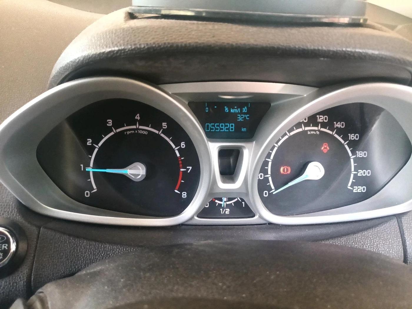 2013 Ford Ecosport TITANIUM 1.0L ECOBOOST, Petrol, Manual, 55,928 km, interior