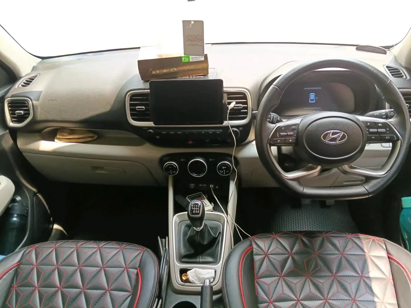 2023 Hyundai VENUE SX (O) 1.5 CRDI, Diesel, Manual, 58,319 km, interior