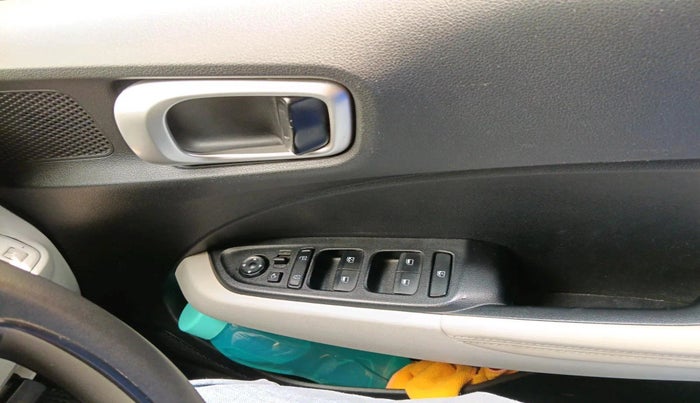 2023 Hyundai VENUE SX (O) 1.5 CRDI, Diesel, Manual, 58,319 km, interior