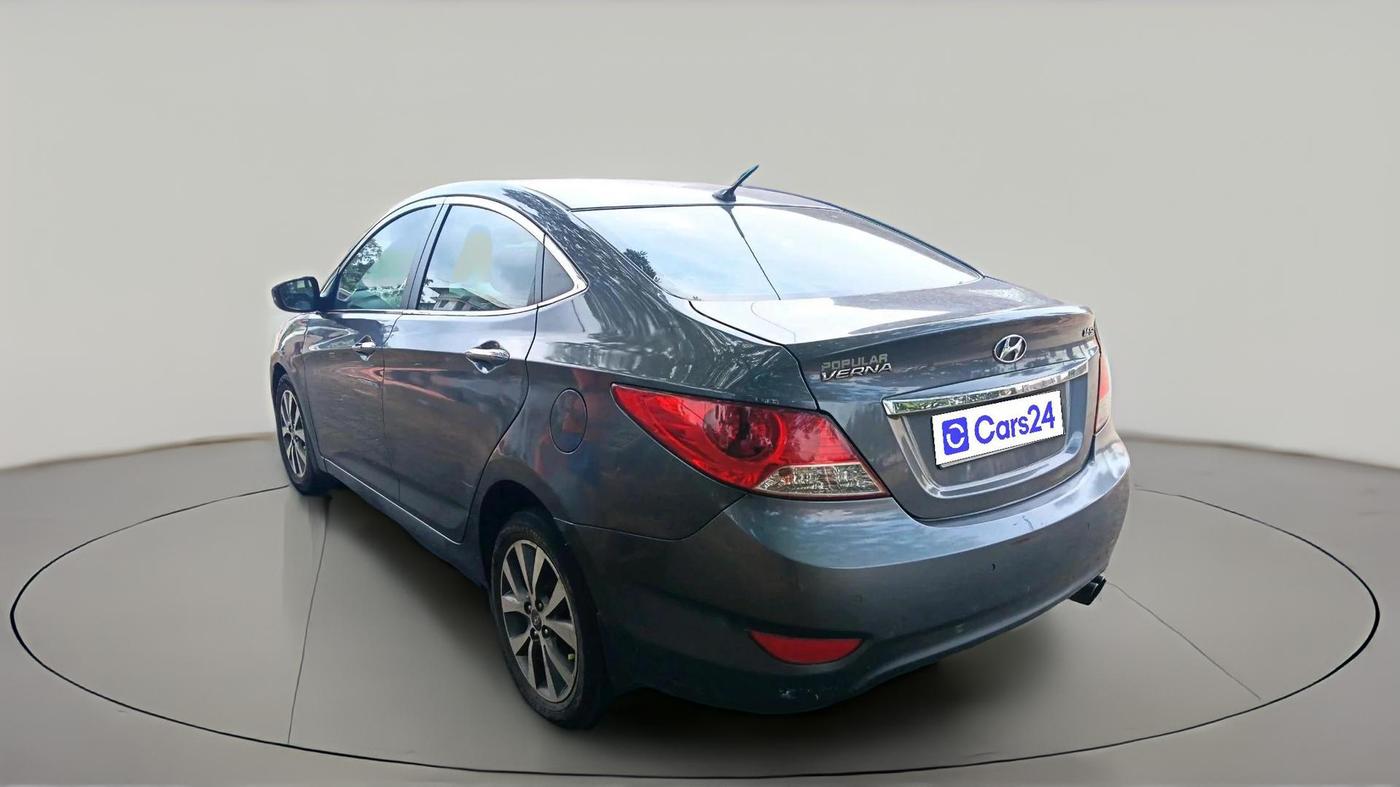 2014 Hyundai Verna FLUIDIC 1.6 CRDI SX OPT, Diesel, Manual, 1,50,235 km, exterior