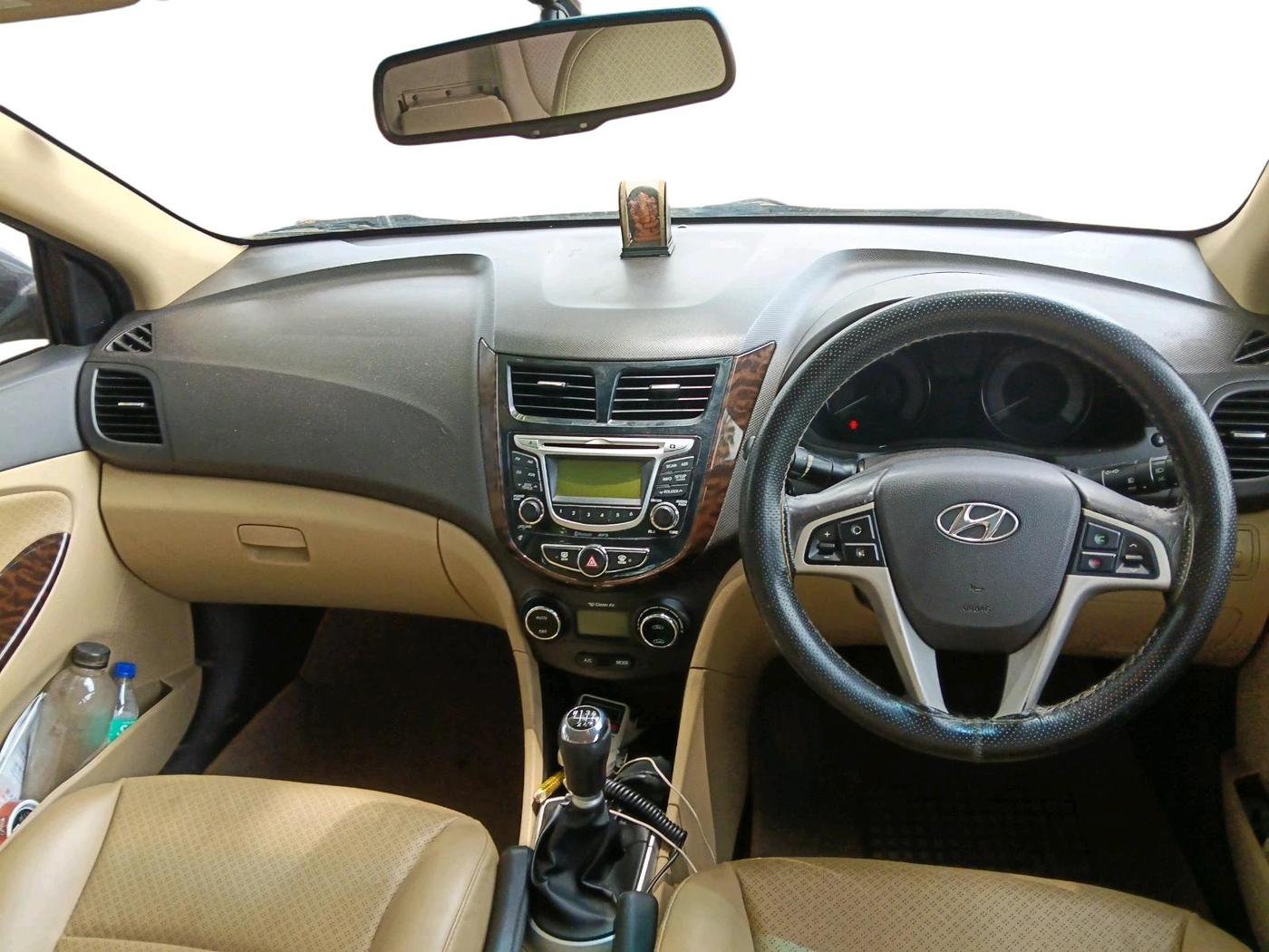 2014 Hyundai Verna FLUIDIC 1.6 CRDI SX OPT, Diesel, Manual, 1,50,235 km, interior