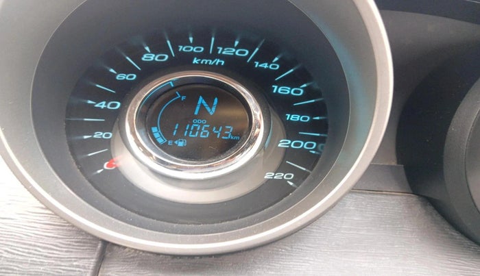 2018 Mahindra XUV500 W9, Diesel, Manual, 1,10,643 km, interior