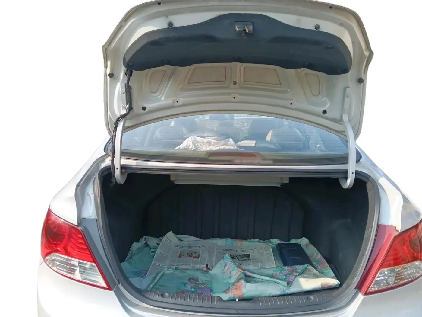 2012 Hyundai Verna FLUIDIC 1.6 CRDI SX, Diesel, Manual, 95,284 km, exterior