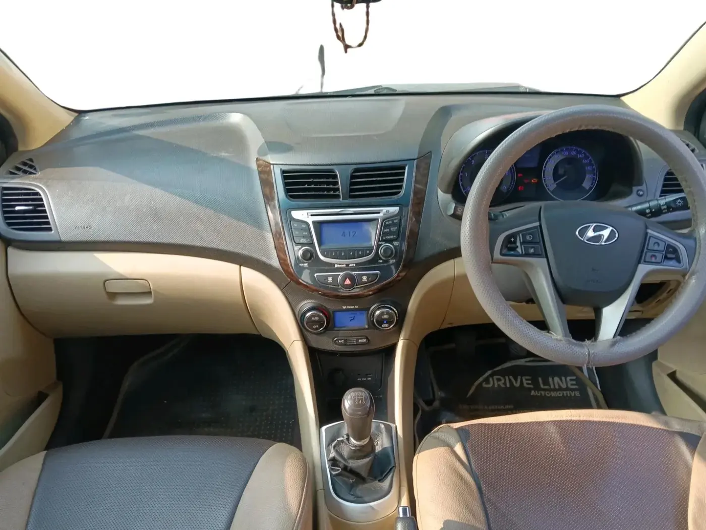 2012 Hyundai Verna FLUIDIC 1.6 CRDI SX, Diesel, Manual, 95,284 km, interior
