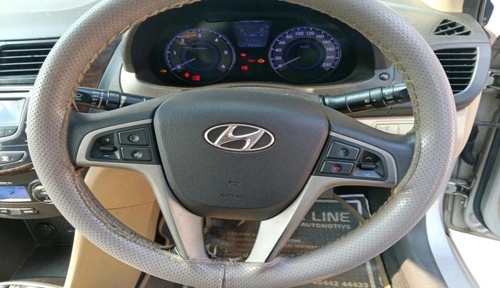 2012 Hyundai Verna FLUIDIC 1.6 CRDI SX, Diesel, Manual, 95,284 km, interior