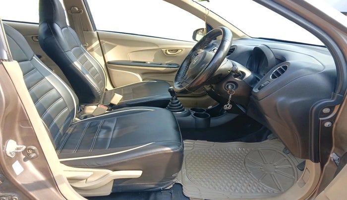 2014 Honda Amaze 1.5L I-DTEC S, Diesel, Manual, 1,34,151 km, interior