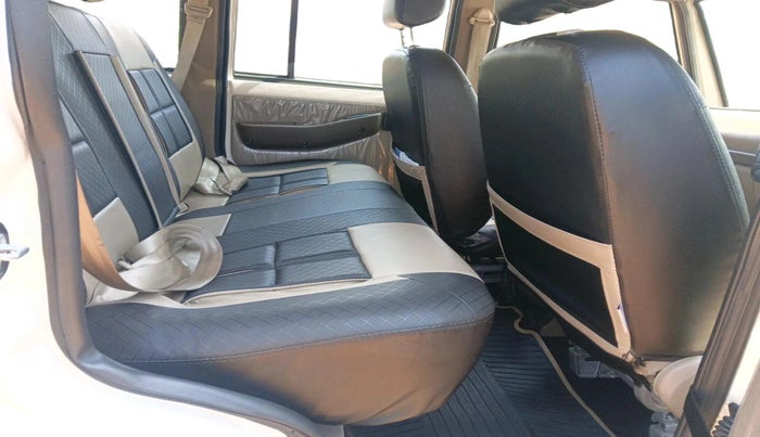 2022 Mahindra Bolero B6, Diesel, Manual, 41,385 km, interior