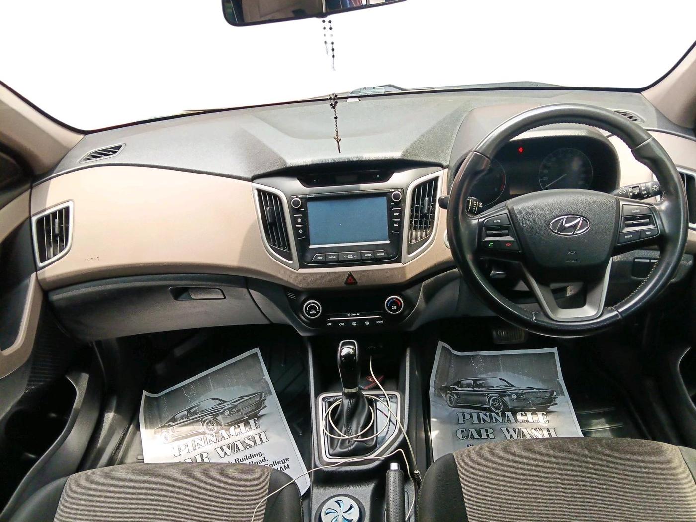 2017 Hyundai Creta SX PLUS AT 1.6 DIESEL, Diesel, Automatic, 1,05,770 km, interior