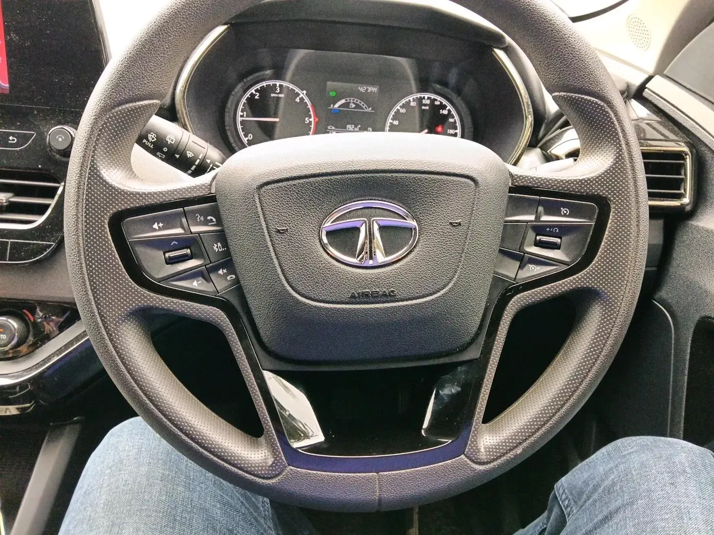 2022 Tata Harrier XT PLUS 2.0L KRYOTEC, Diesel, Manual, 41,287 km, interior