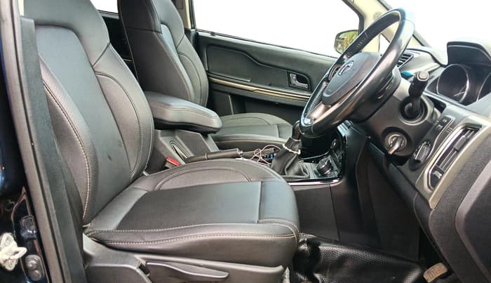 2017 Tata Hexa XT 4X2 6 STR, Diesel, Manual, 83,532 km, interior