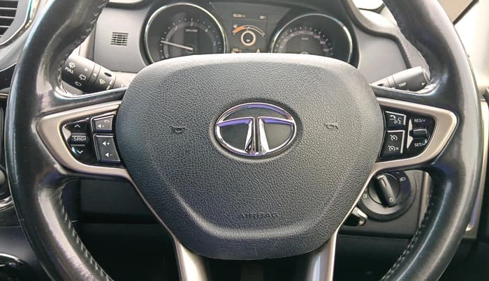 2017 Tata Hexa XT 4X2 6 STR, Diesel, Manual, 83,532 km, interior