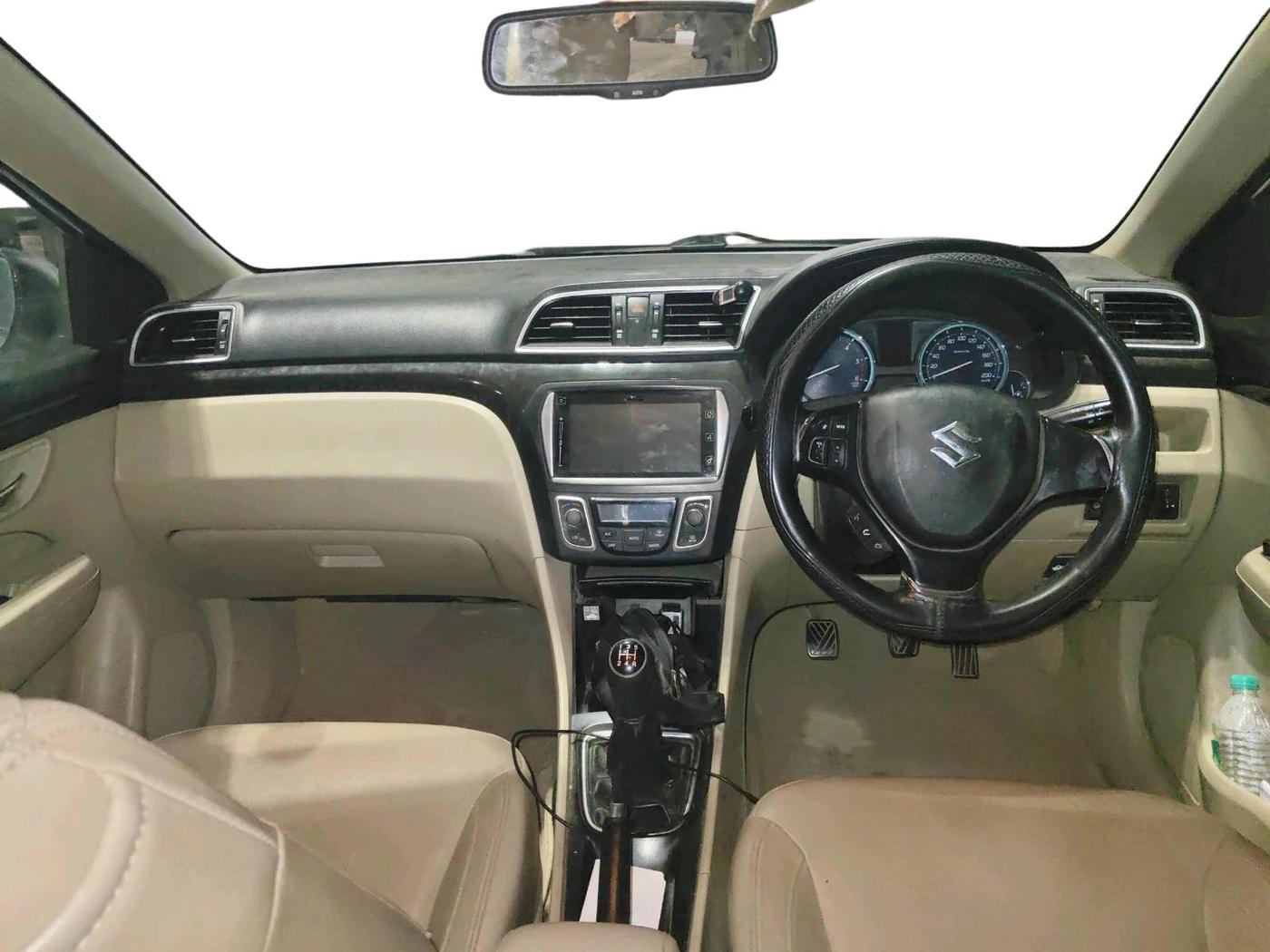 2015 Maruti Ciaz ZDI+ SHVS, Diesel, Manual, 2,02,159 km, interior