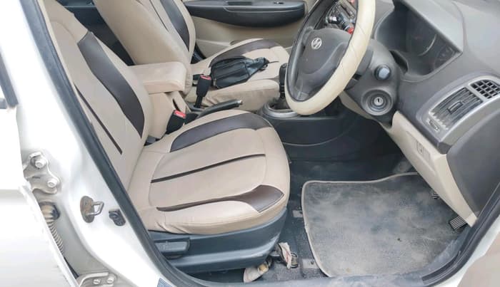 2013 Hyundai i20 MAGNA 1.4 CRDI, Diesel, Manual, 1,22,078 km, interior