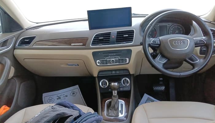 2014 Audi Q3 2.0 TDI, Diesel, Automatic, 1,23,152 km, interior