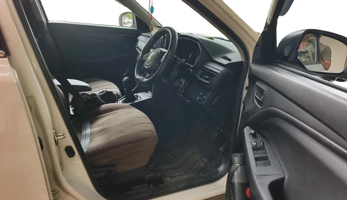 2025 Maruti BREZZA LXI S- CNG, CNG, Manual, 31,484 km, interior
