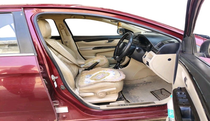 2017 Maruti Ciaz ALPHA  AT 1.4  PETROL, CNG, Automatic, 1,16,909 km, interior