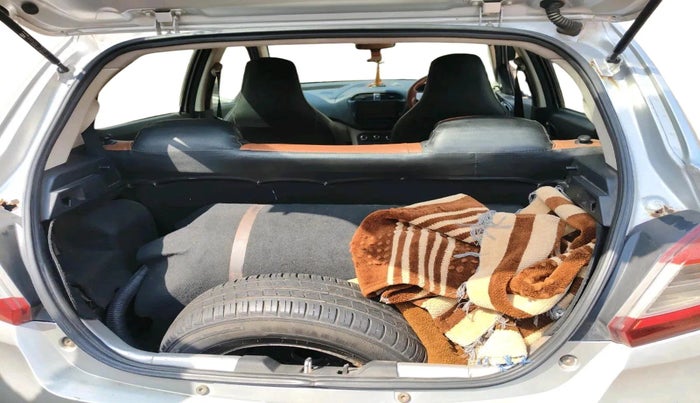 2017 Tata Tiago XE PETROL, CNG, Manual, 97,442 km, exterior