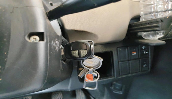 2016 Maruti Wagon R 1.0 VXI, Petrol, Manual, 64,800 km, interior