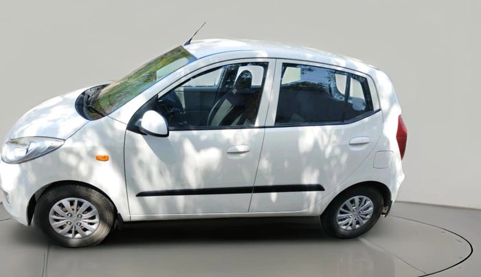 2015 Hyundai i10 SPORTZ 1.1, Petrol, Manual, 15,888 km, exterior