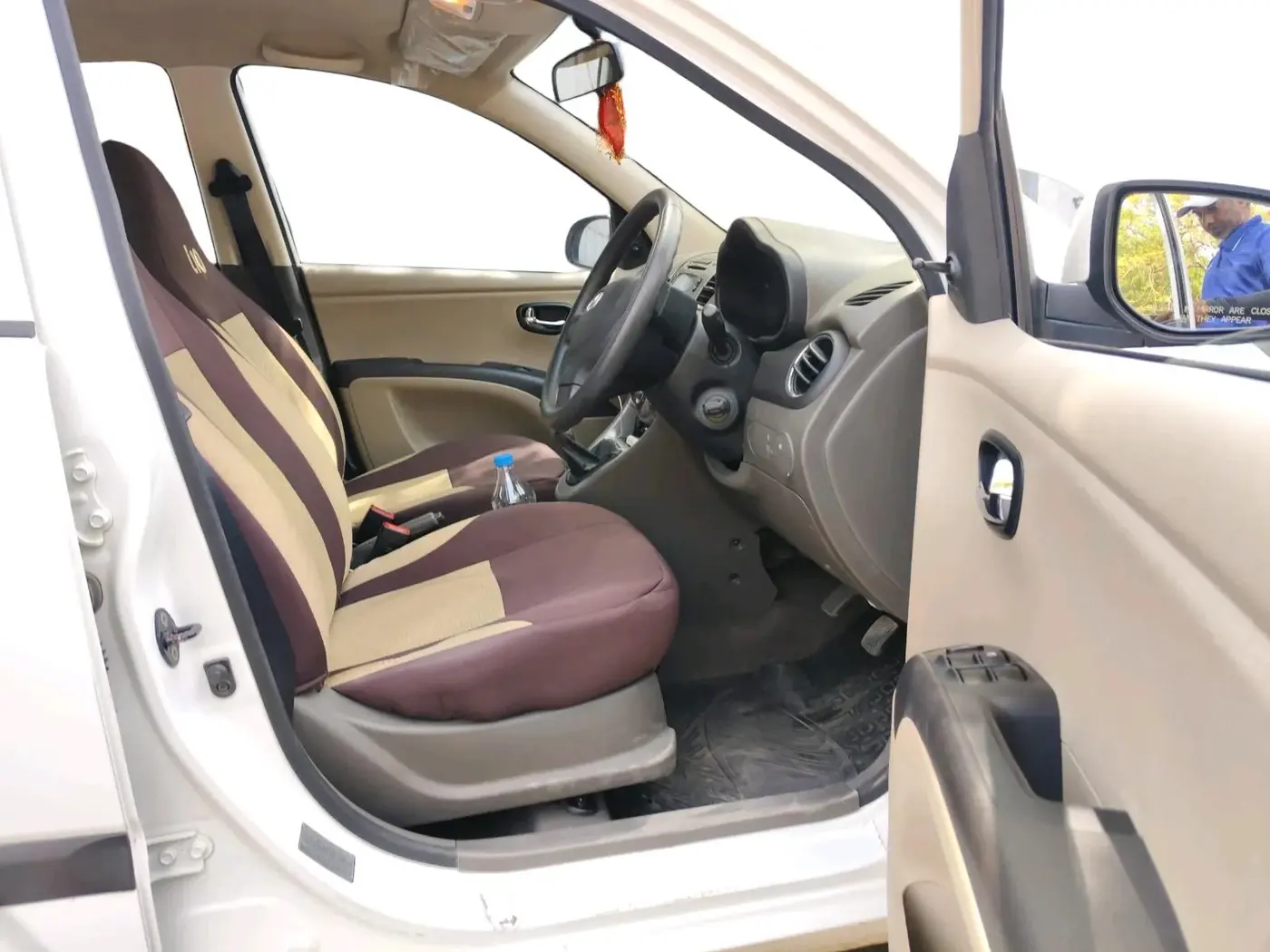 2015 Hyundai i10 SPORTZ 1.1, Petrol, Manual, 15,888 km, interior