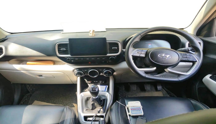 2024 Hyundai VENUE SX 1.5 CRDI, Diesel, Manual, 18,118 km, interior