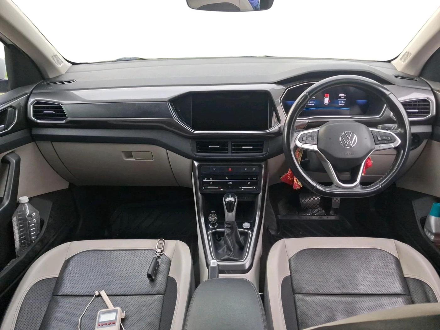2023 Volkswagen TAIGUN TOPLINE 1.0 TSI AT, Petrol, Automatic, 49,935 km, interior