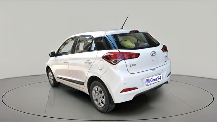 2016 Hyundai Elite i20 SPORTZ 1.2, CNG, Manual, 1,53,239 km, exterior
