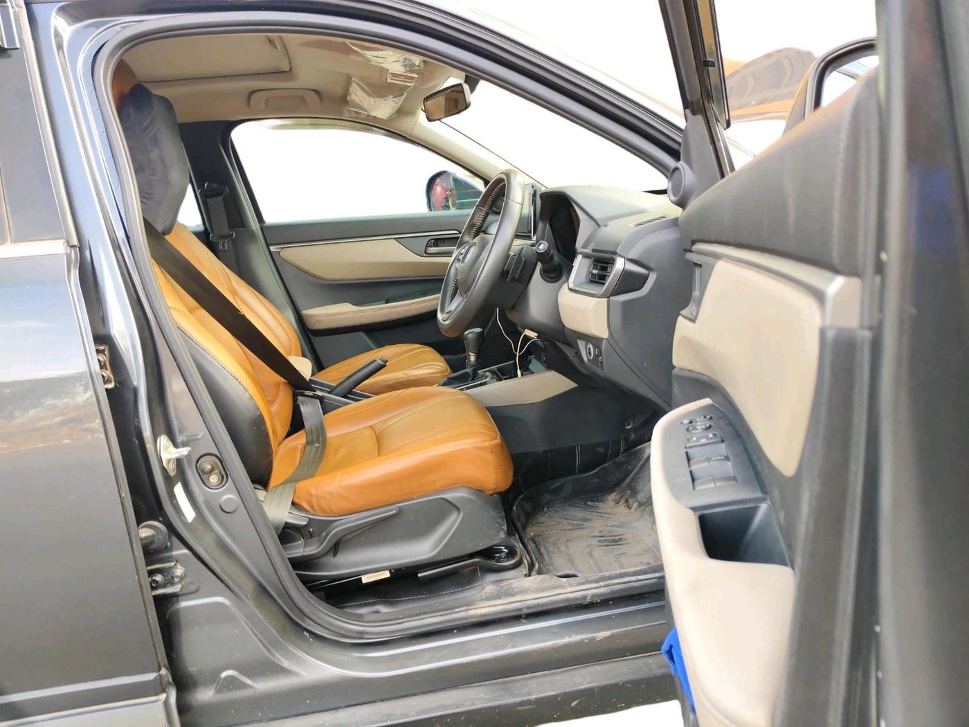 2024 Honda ELEVATE VX CVT, CNG, Automatic, 38,280 km, interior