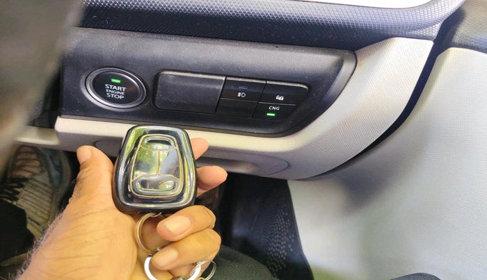 2024 Tata ALTROZ XZ CNG, CNG, Manual, 80,728 km, interior