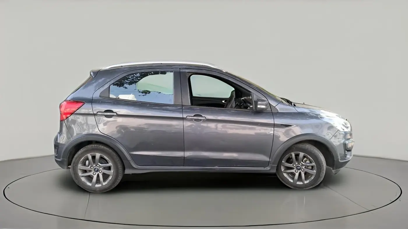 2018 Ford FREESTYLE TITANIUM 1.2 PETROL, Petrol, Manual, 1,27,849 km, exterior