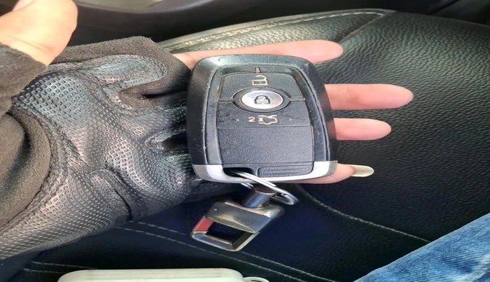 2018 Ford FREESTYLE TITANIUM 1.2 PETROL, Petrol, Manual, 1,27,849 km, interior