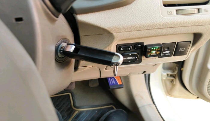 2008 Toyota Corolla Altis GL PETROL, CNG, Manual, 1,34,885 km, interior