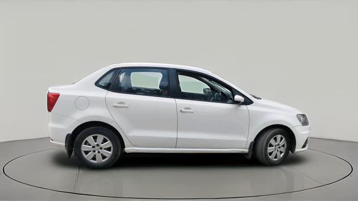 2017 Volkswagen Ameo TRENDLINE 1.5L, Diesel, Manual, 95,705 km, exterior