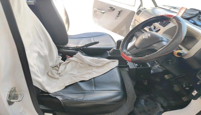 2024 Maruti Eeco 5 STR AC CNG, CNG, Manual, 81,459 km, interior